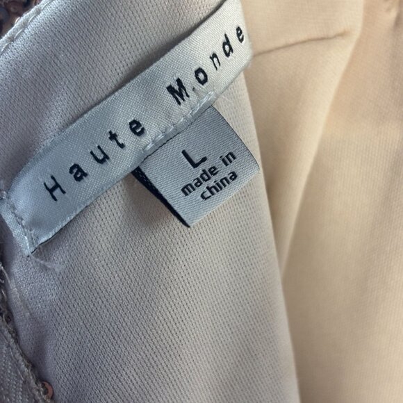 Sequined Beige and Bronze Evening Dress With Intricate Geometric Patterns - Picture 11 of 15